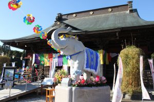 （供養料のご案内）　長福寿寺の真心こめた《人形供養》