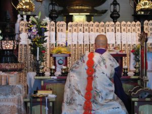 人形を「誤って捨ててしまった」　人形供養の長福寿寺